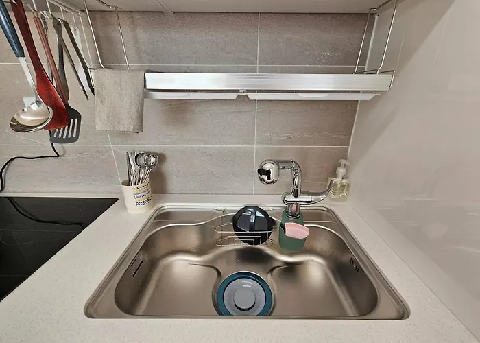 Apartment 1202호 파란