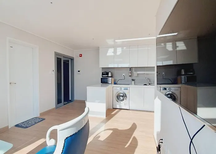 Apartment 1202호 파란 Seoul