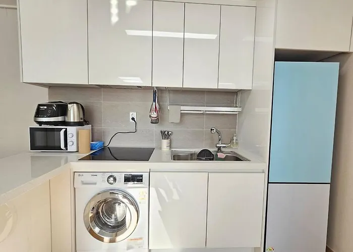 Apartment 1202호 파란
