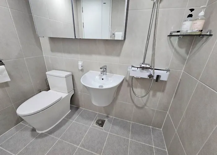 Apartment 1202호 파란
