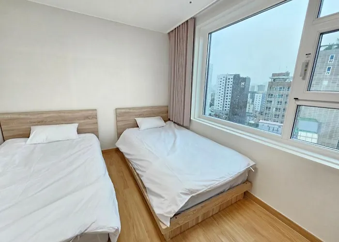Apartment 1202호 파란
